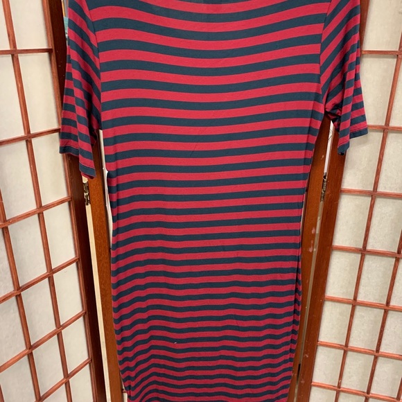 LuLa Roe Julia NWT. Dark Red with stripes. Size S - Picture 2 of 5